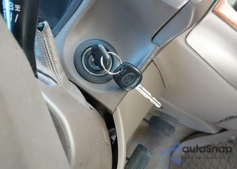 2001 Toyota Sienna Xle z USA, uszkodzony, nr VIN 4T3ZF13C71U325338